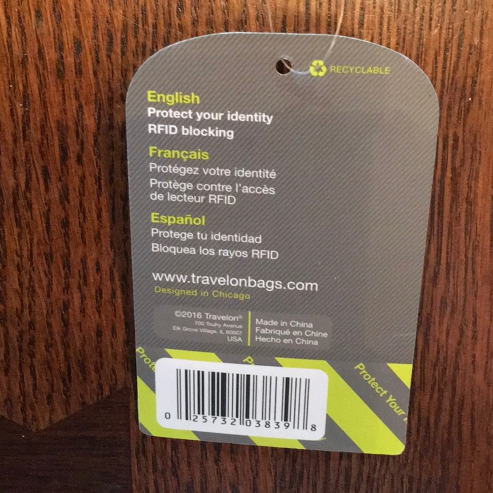 Travelon Wallet - Picture 3 of 6